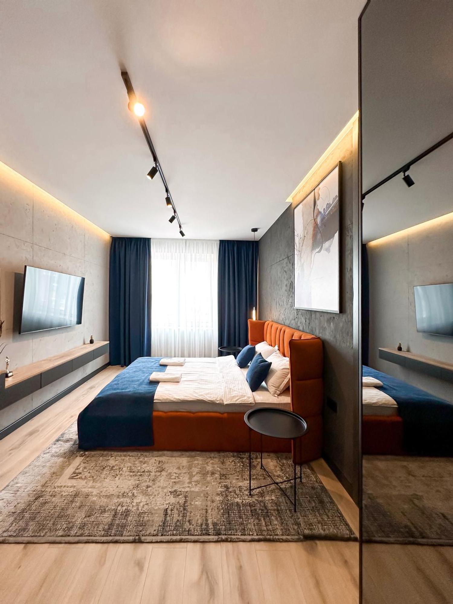 Royal 2 Apartments On Shevchenka 38 Str 利沃夫 外观 照片