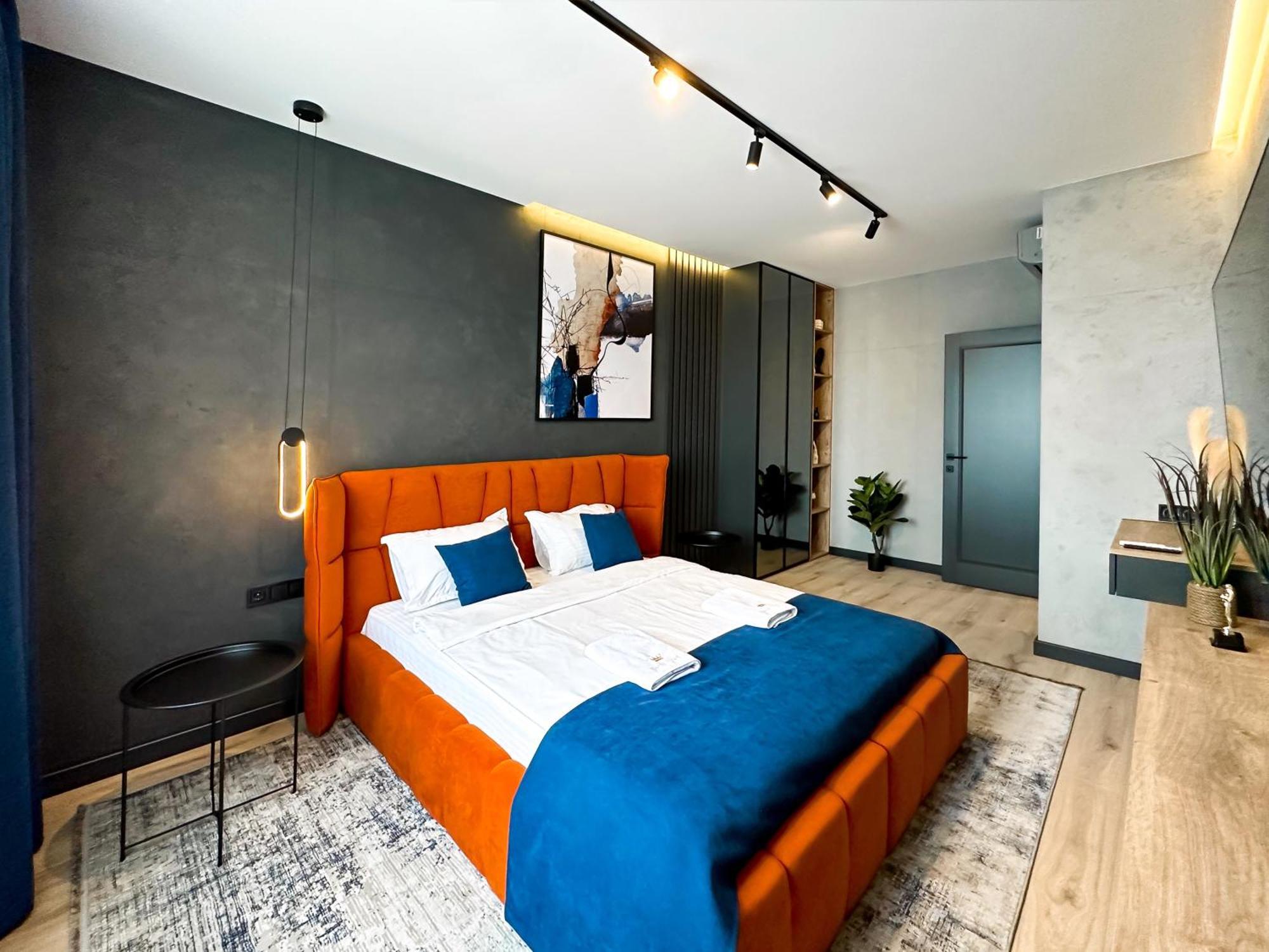 Royal 2 Apartments On Shevchenka 38 Str 利沃夫 外观 照片